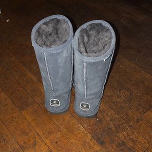 BEARPAW GREY BOOTS FOR WINTER